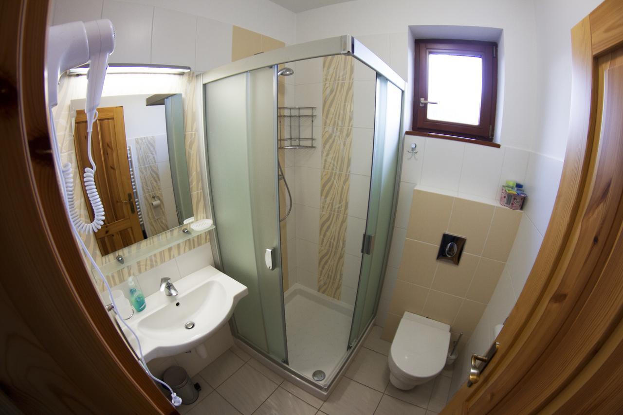 Guest House Privat Pod Lesom Pavčina Lehota Exteriér fotografie